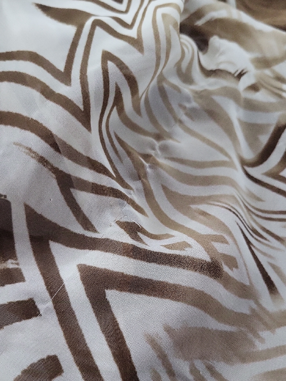 Travelers By CHICO' S Bundle Of 3  Mixed Neutral & Navy Printed Cardigans Sz 3 - Picture 7 of 9